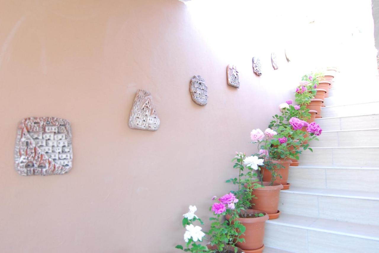 גורמה Kamelya Cave Hostel (Adults Only) מראה חיצוני תמונה
