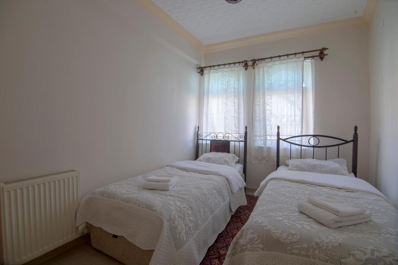 גורמה Kamelya Cave Hostel (Adults Only) מראה חיצוני תמונה