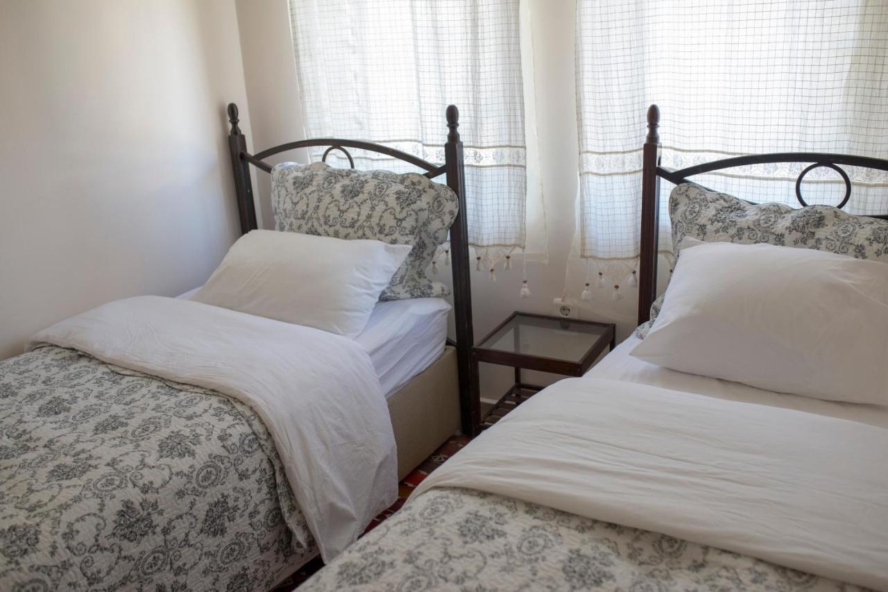 גורמה Kamelya Cave Hostel (Adults Only) מראה חיצוני תמונה