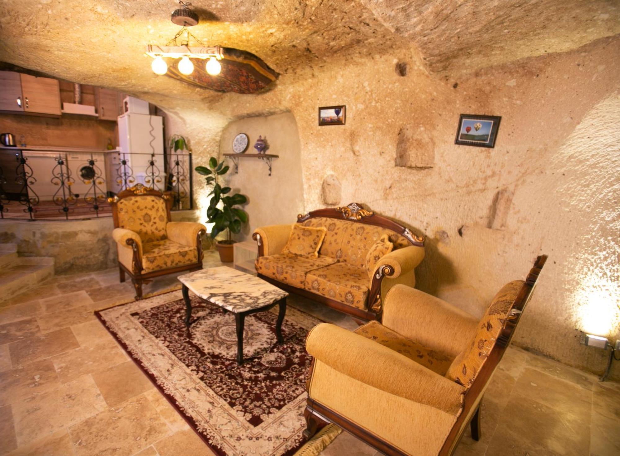 גורמה Kamelya Cave Hostel (Adults Only) מראה חיצוני תמונה