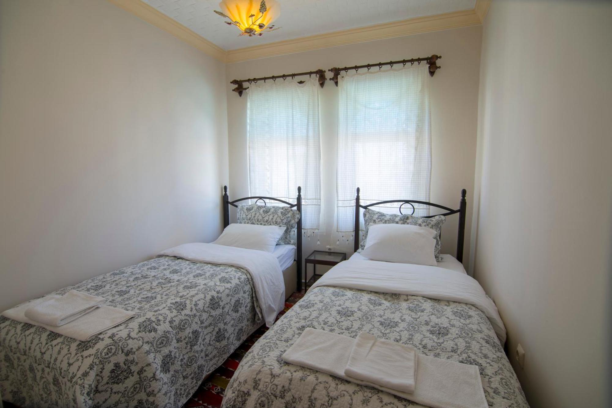 גורמה Kamelya Cave Hostel (Adults Only) מראה חיצוני תמונה