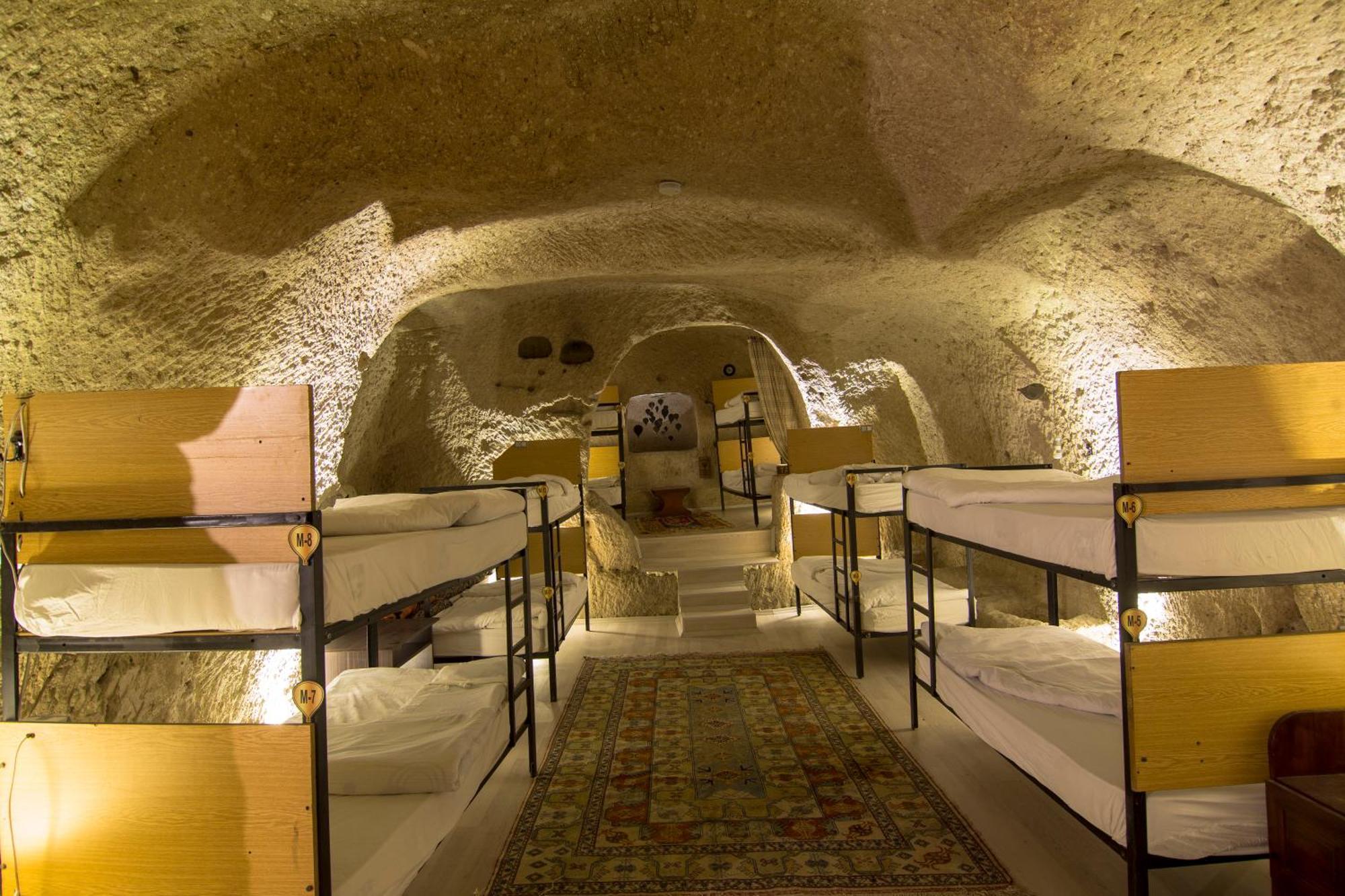 גורמה Kamelya Cave Hostel (Adults Only) מראה חיצוני תמונה