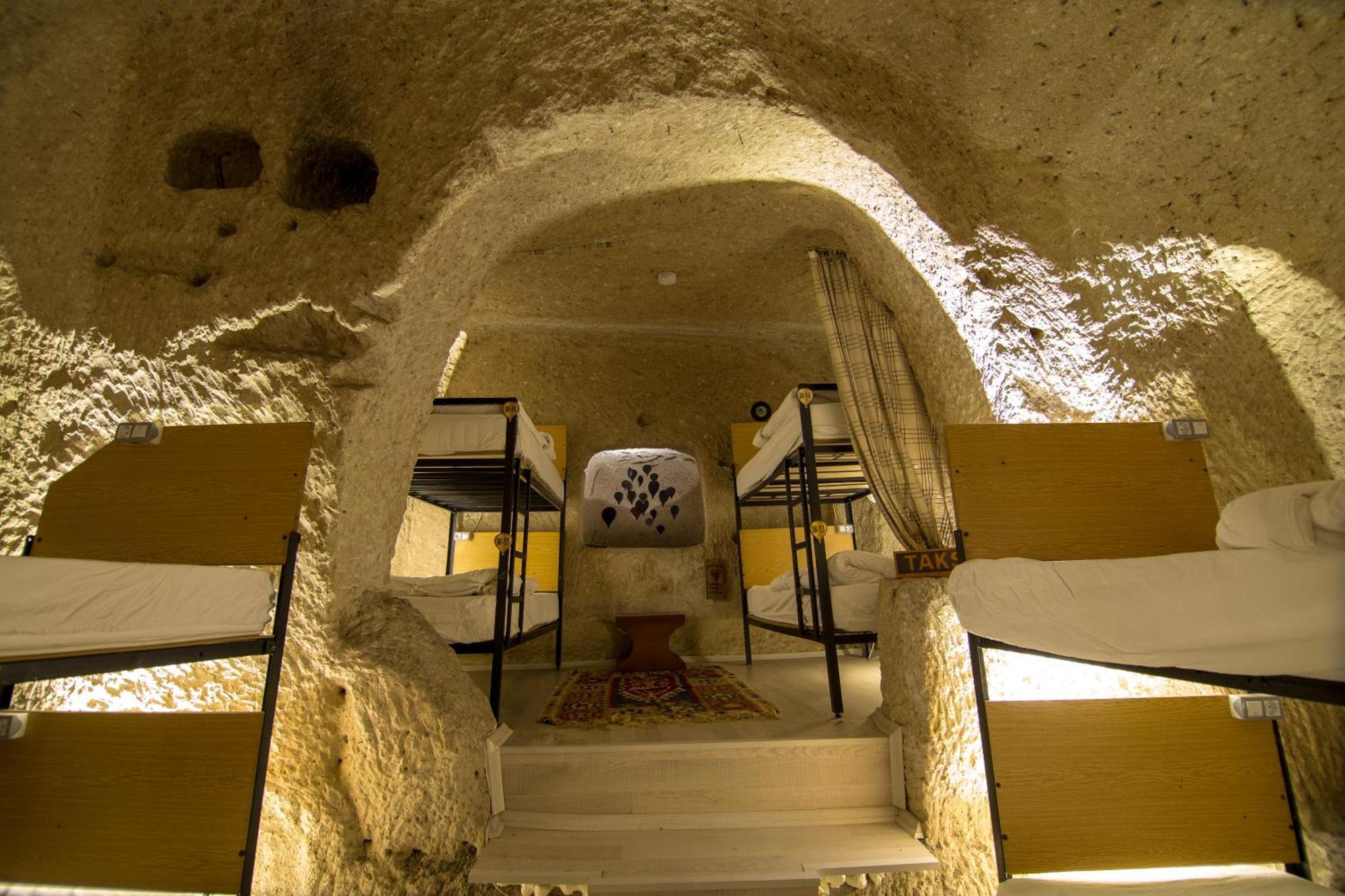 גורמה Kamelya Cave Hostel (Adults Only) מראה חיצוני תמונה